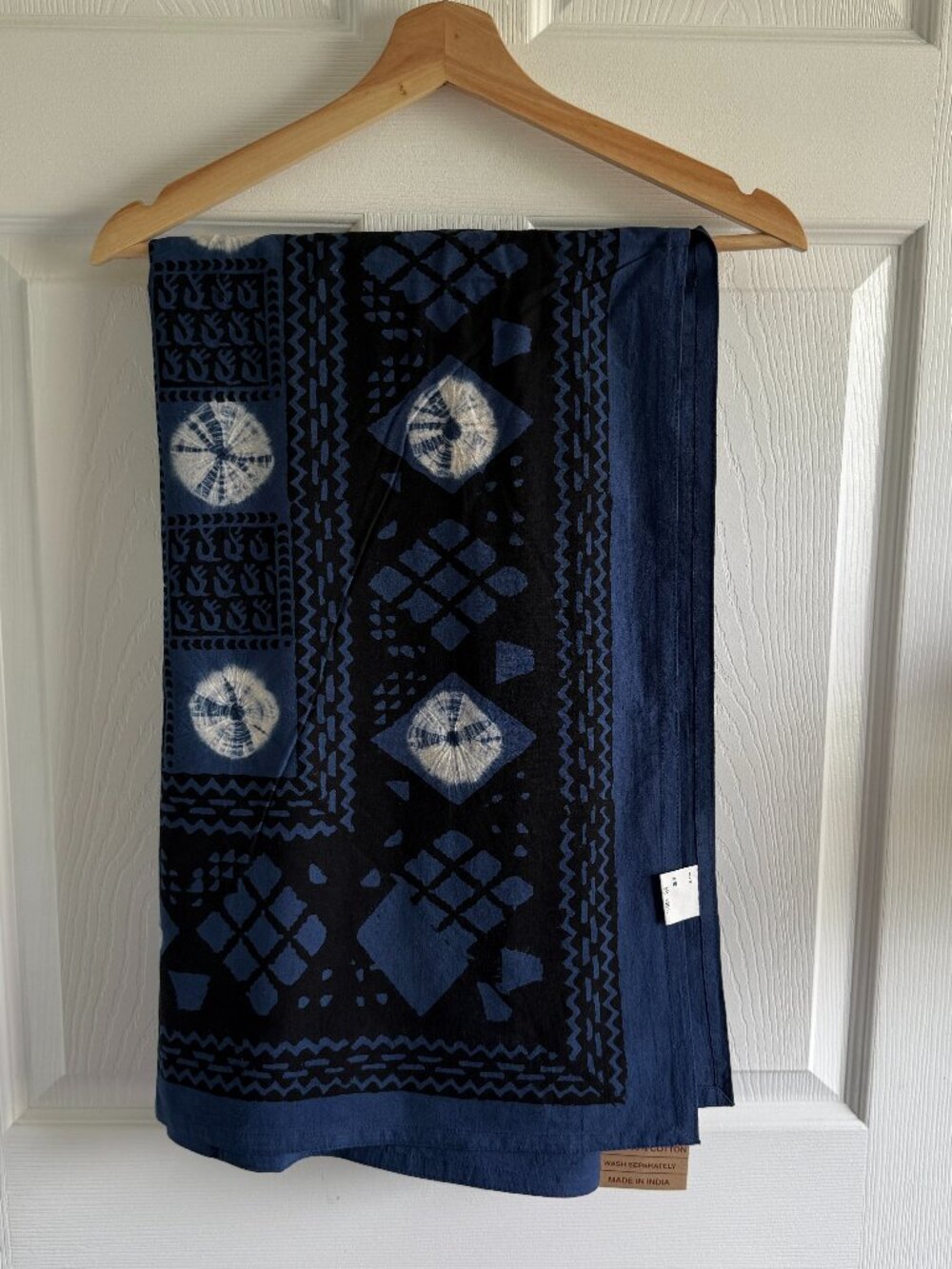 Yumeya New with Tags 100% Cotton Navy blue block Geometric Pattern Cloth
